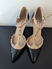 DUNE London LUSH Cliopatra